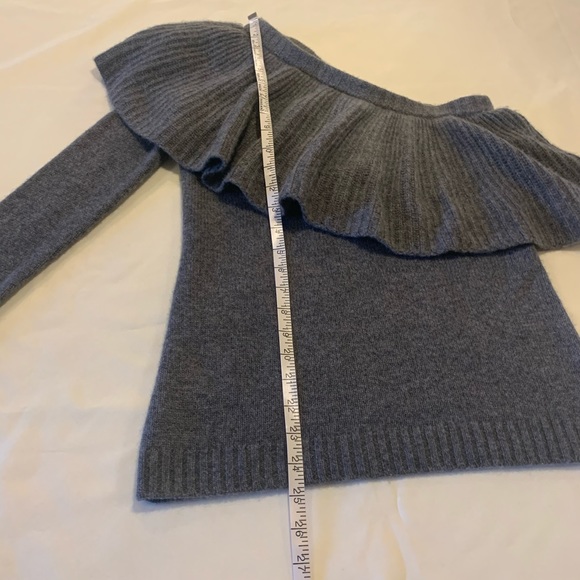 Aqua 100% cashmere grey sweater one sleeve XS - Picture 8 of 14